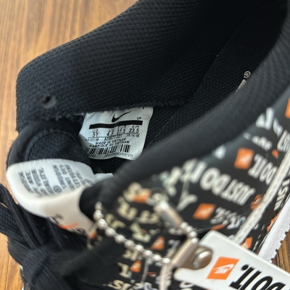 Nike Air Force 1 Just Do It Youth Size 5 - Picture 5 of 7